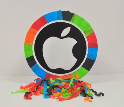 Пинята Айфон / I Phone, две лица 40х40 см