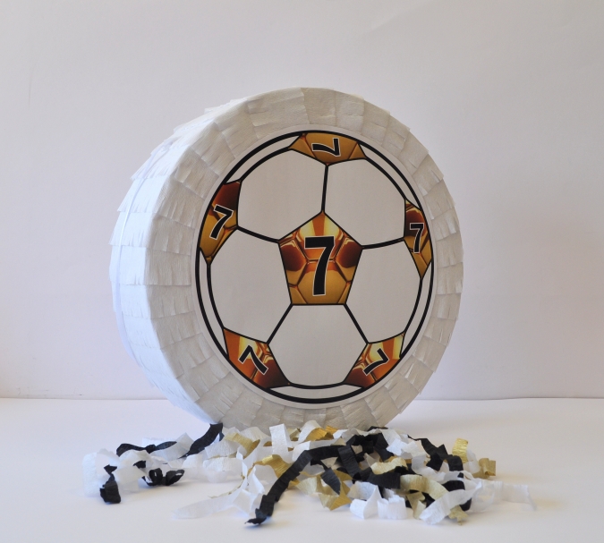 Промо пакет за 10 празнуващи Футбол Златна топка