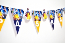 Персонализиран банер Честит Рожден Ден Снежанка и седемте джуджета, с включени 2 бр. фигури бонус