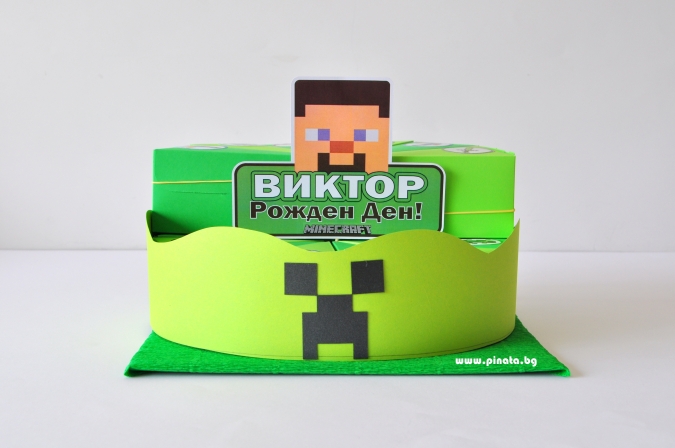 Хартиена торта с тематична декорация и персонализация Майнкрафт