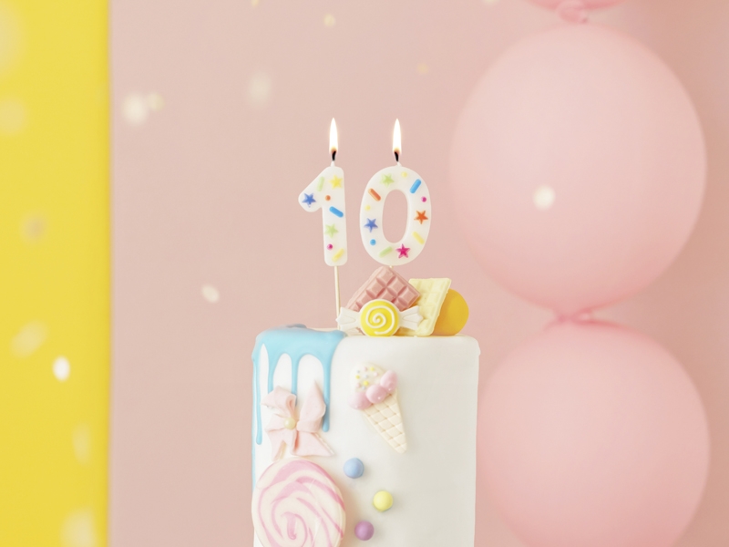 Свещичка цвят бял с конфети, цифра 0 /Pd/