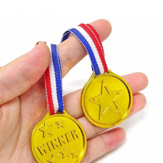 Детски пластмасов златен медал Winner /Ch/