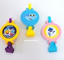 Персонализирана парти свирка Бейби Шарк, 5 бр. пакет