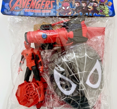 Комплект Супергерои с наметало, маска, ръкавица и др. /Li/